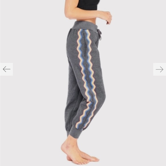 Electric Yoga rainbow jogger - Picture 1 of 10
